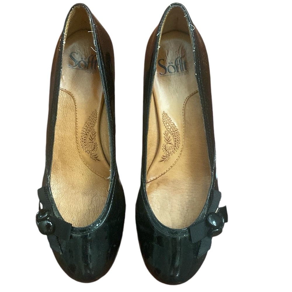 Sofft Black Patent Leather Side Button Retro Pumps - Picture 2 of 13